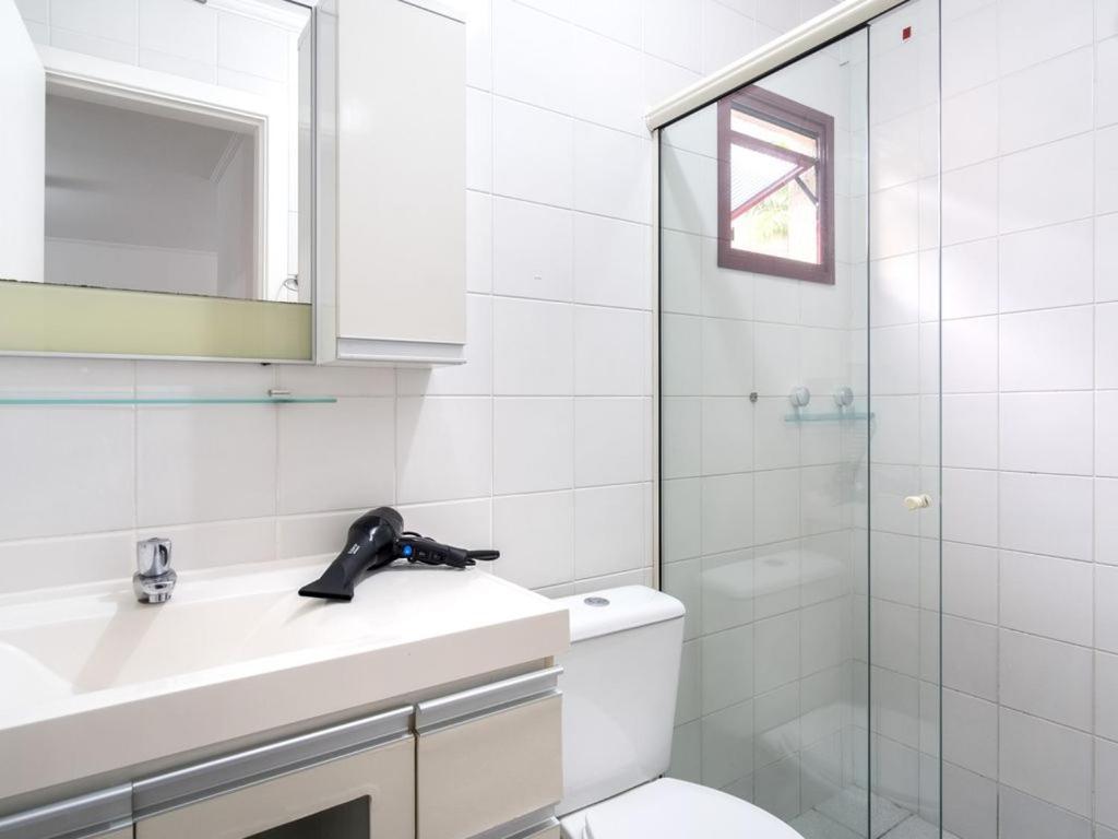 Apartamento Espacoso Com Ar Condicionado E Wi-Fi, A 100 Metros Da Praia - Edificio Estoril Ubatuba Exterior foto
